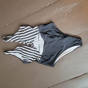 Cupshe black & white cutout one piece swimsuit- Size Large, L